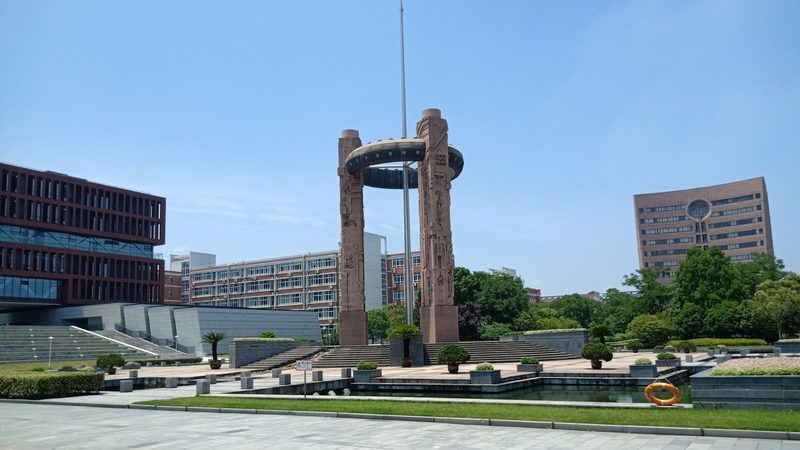 PCB打样价格构成揭秘：贵不贵，关键看这几点